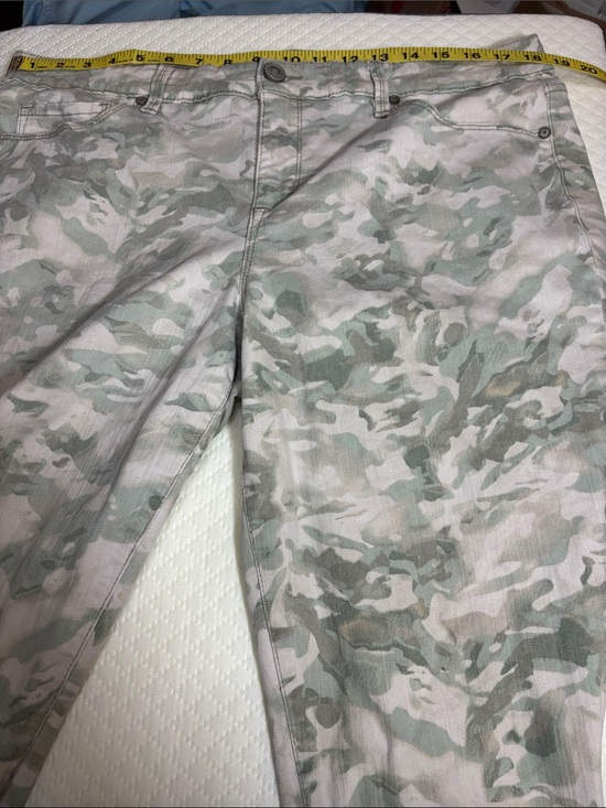 Code Bleu Denim - Code Bleu Light Green & Cream Camo Jeans